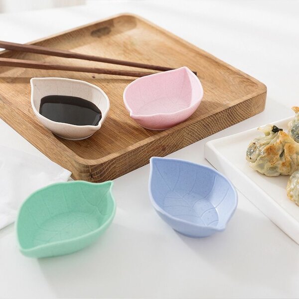 Leaf Shape Plastic Snack Plates