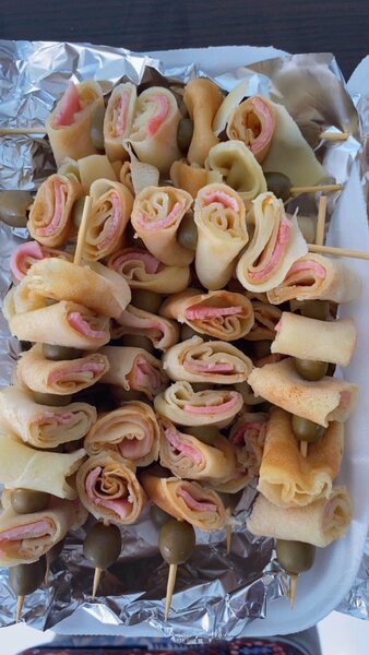 Brochettes de crêpes apéritif