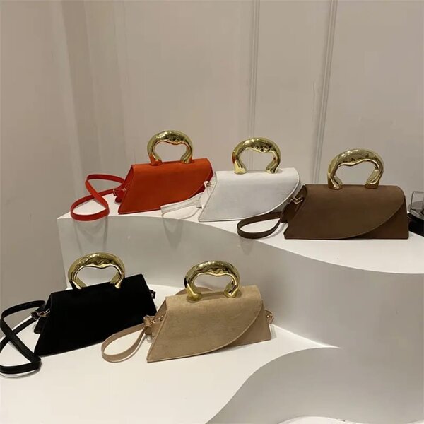 Sac à main élégant en daim