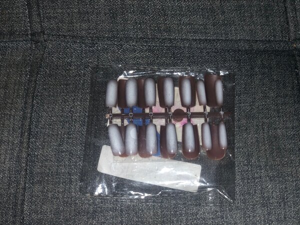 Faux ongles