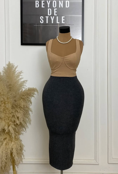  LOVELY CROP TOP.