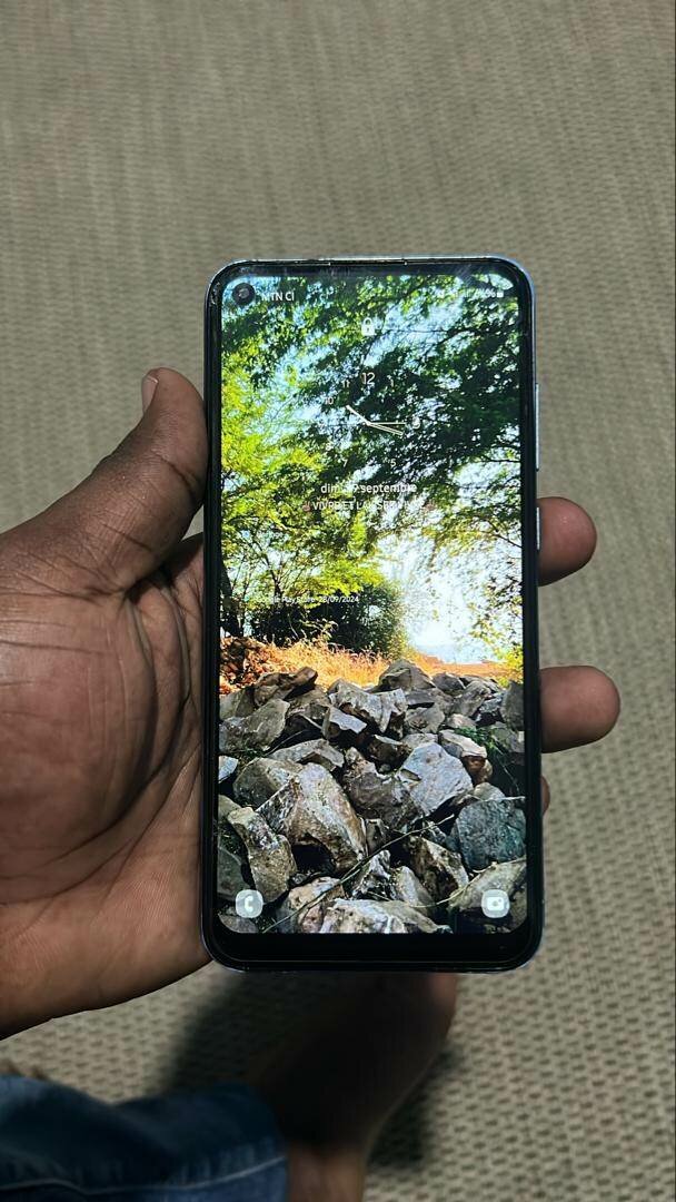 SAMSUNG A12