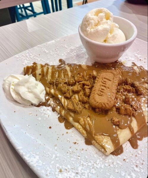 3 Crêpe Lotus