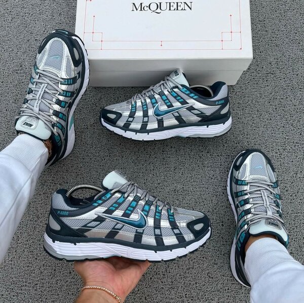 NIKE CLASSIC