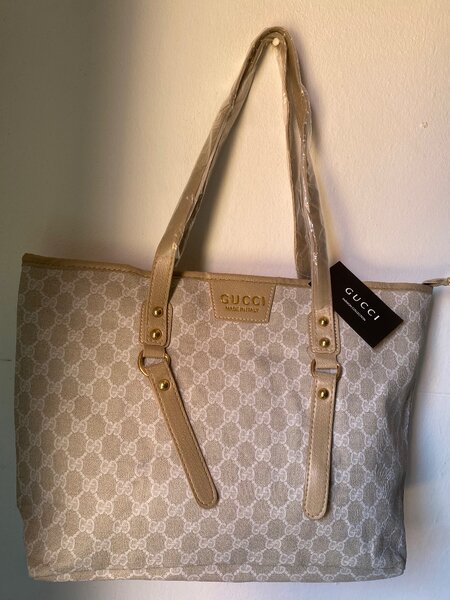 Gucci never full bag