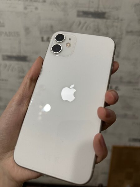 iPhone 11
