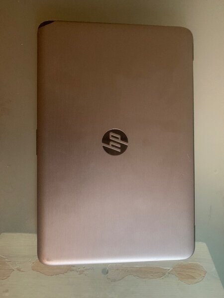 HP LAPTOP