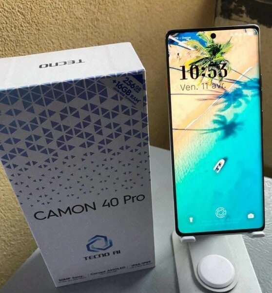 Techno Camon 40 pro