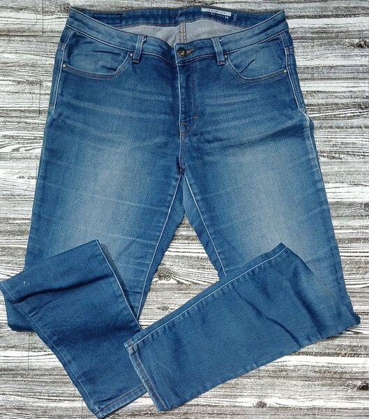 Thrift jeans