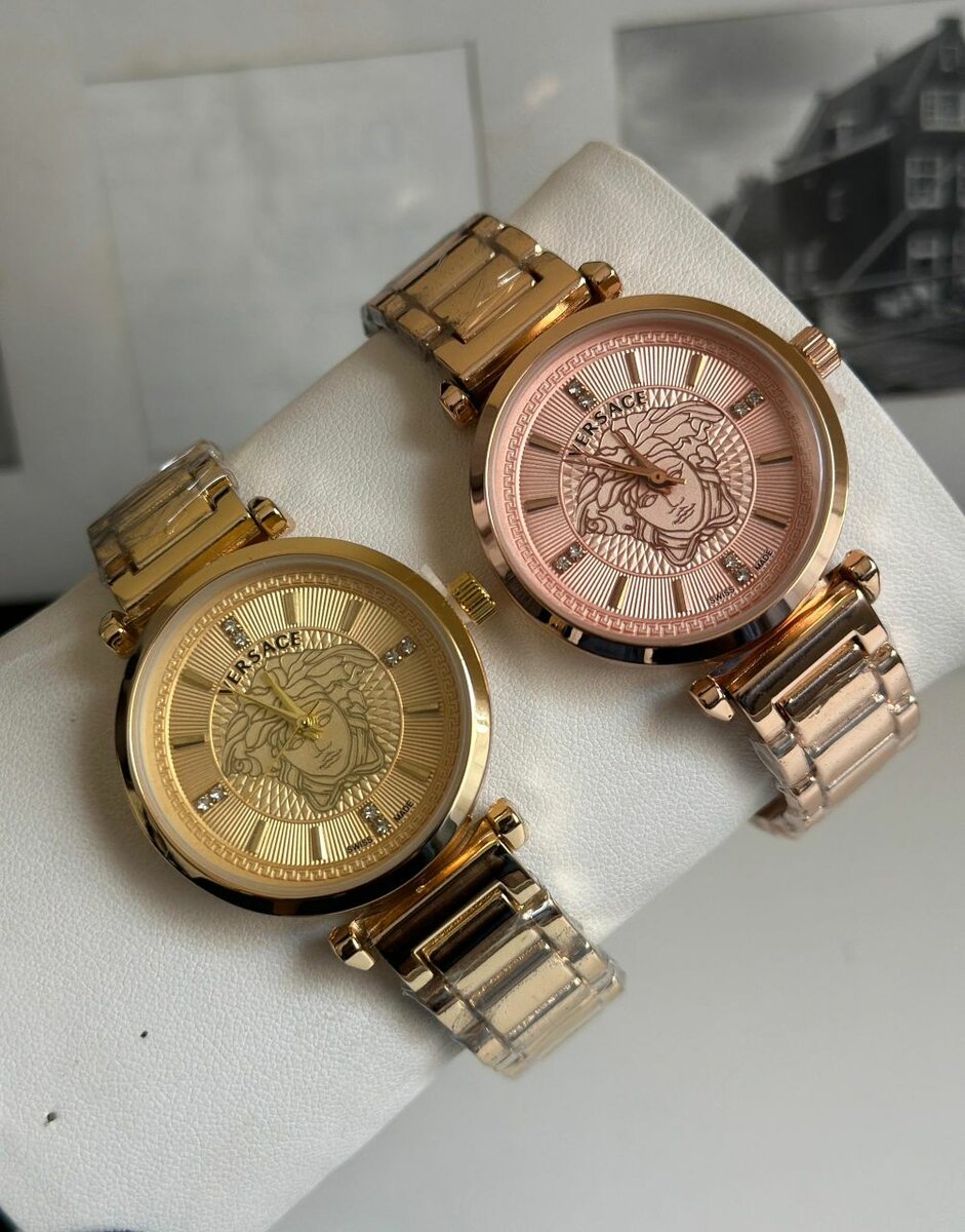 WRIST WATCH