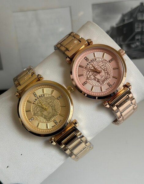WRIST WATCH
