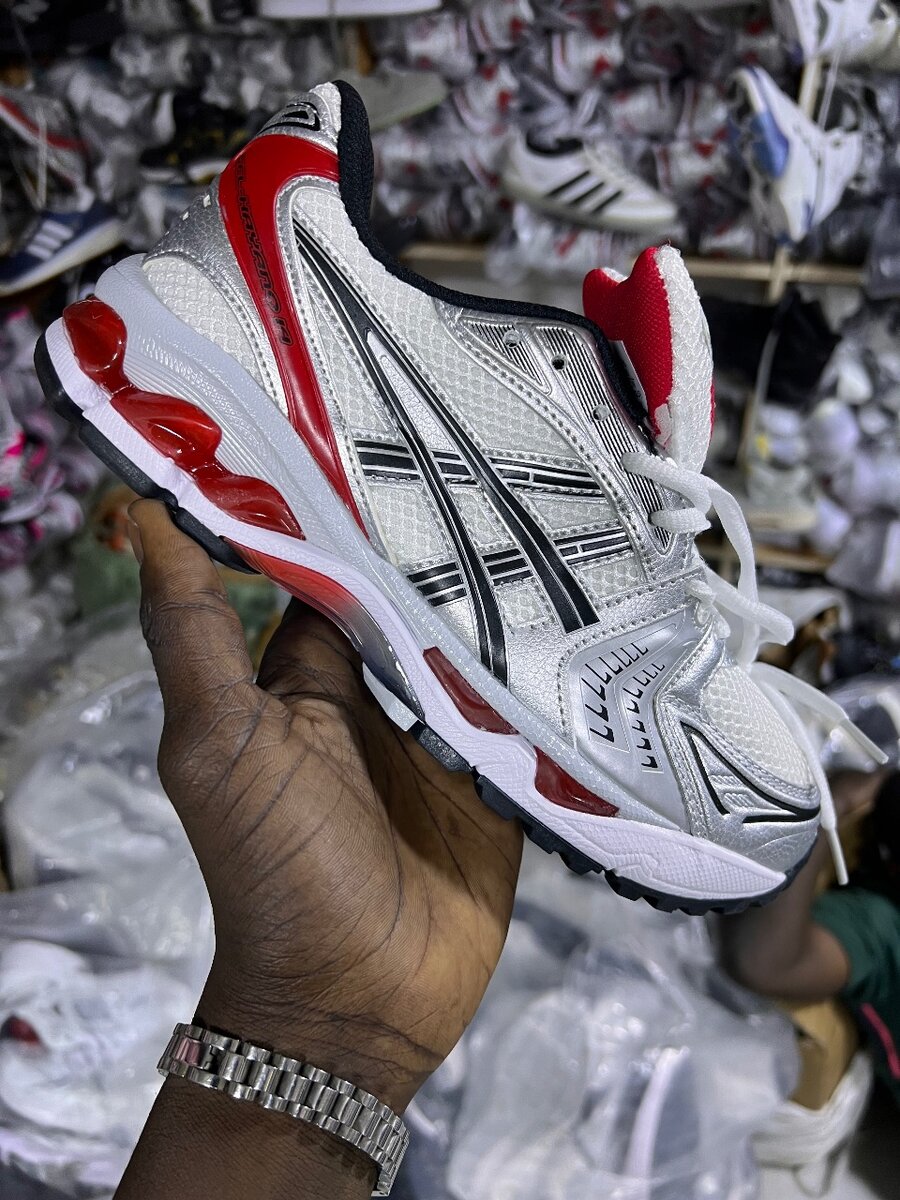 ASICS Kayano 14