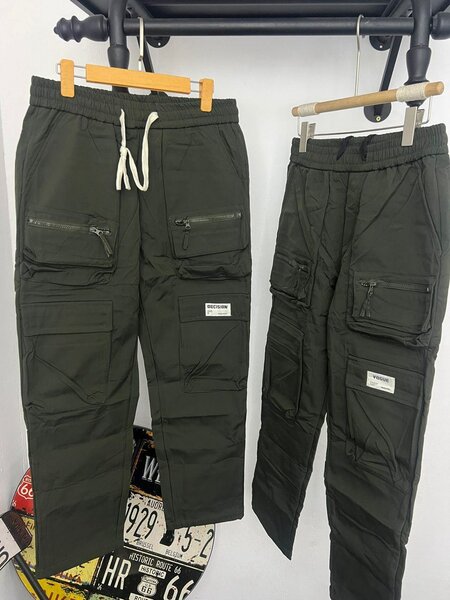 Solid joggers