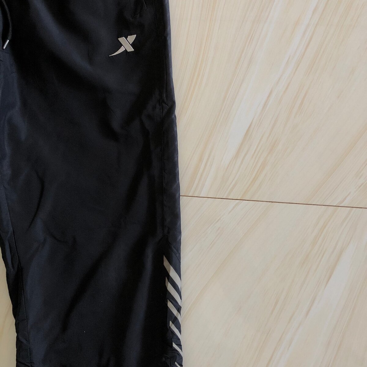 Trackpants