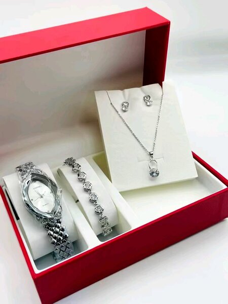 Set of Jewelry