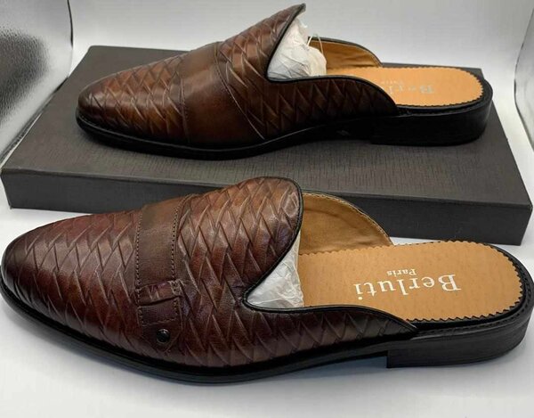 HALF SHOE