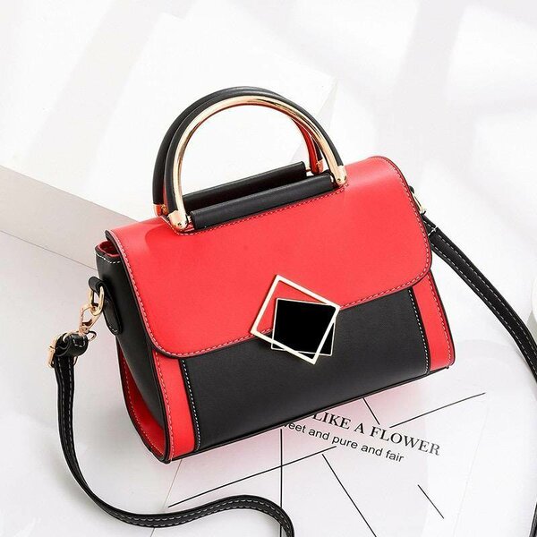 Sac à main rouge et noir élégant