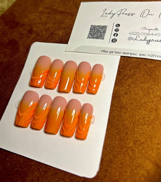Baby orange (M)