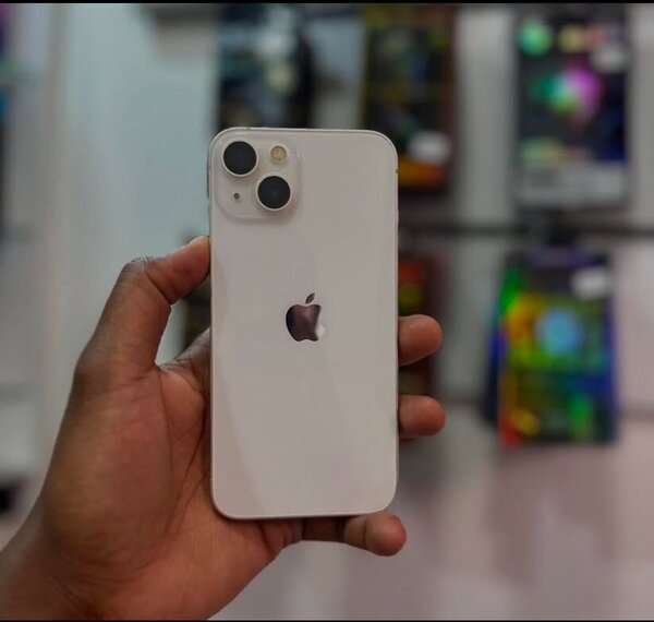 iPhone 13