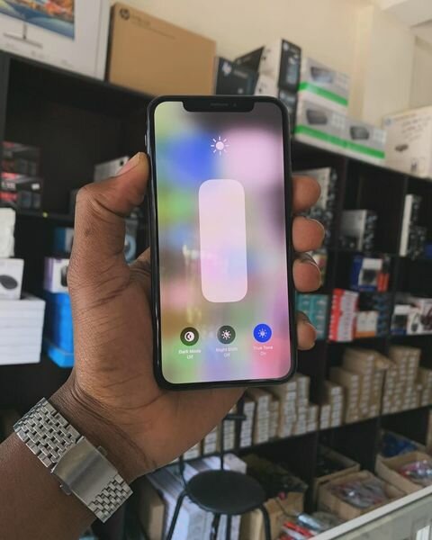 iPhone XS 64gb
