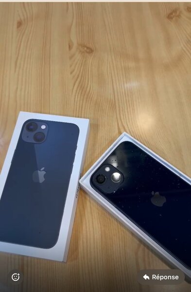 iPhone 13 simple