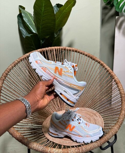 New balance 740