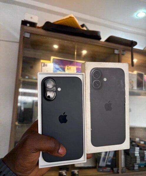 iPhone 16