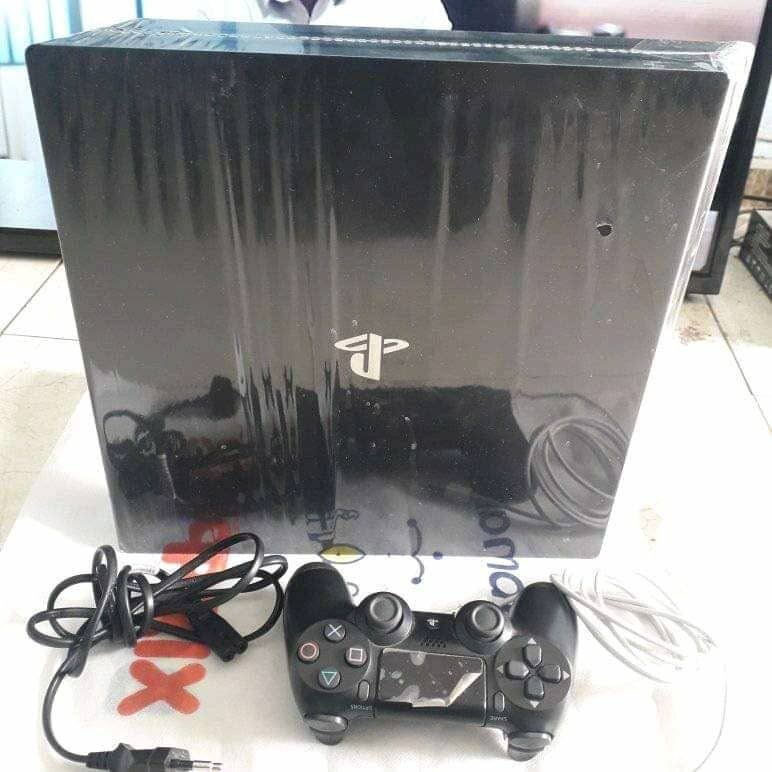 Console de Jeu avec Manette