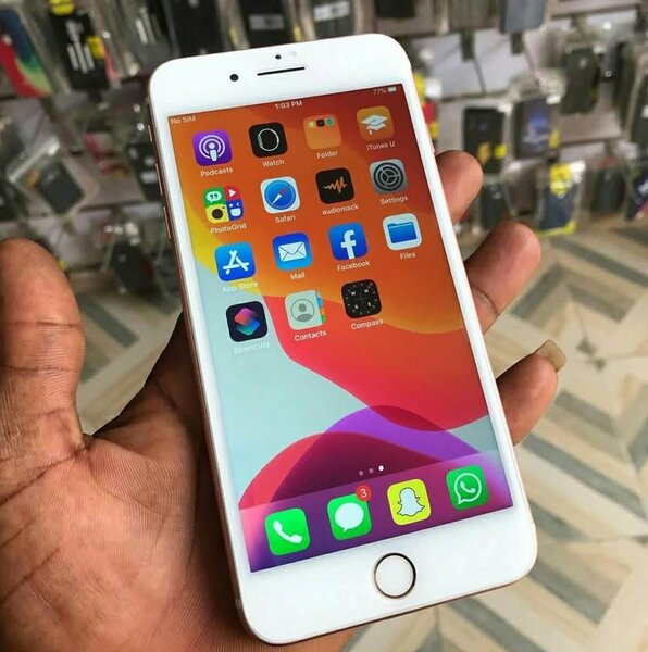 iPhone 7plus 64GB