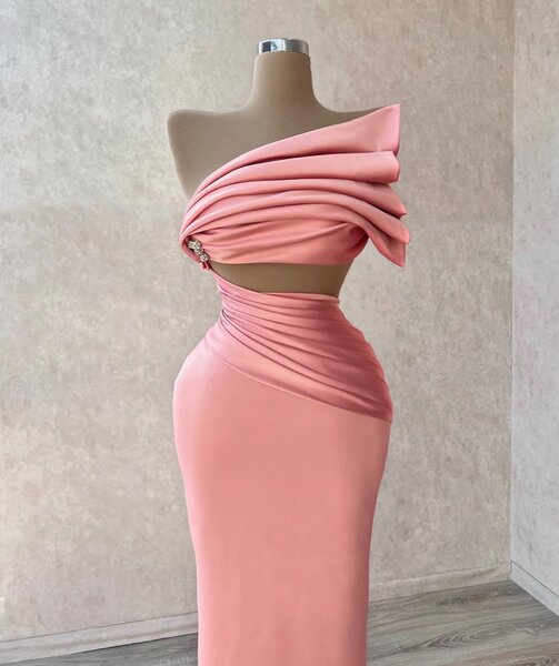 Classic dress