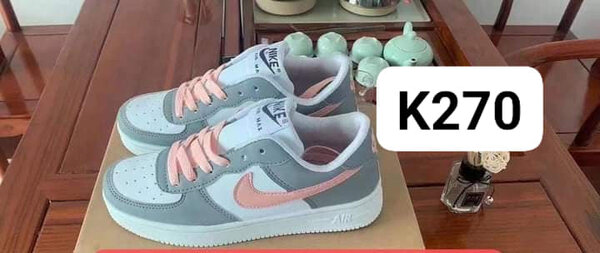 Sneakers Nike pink