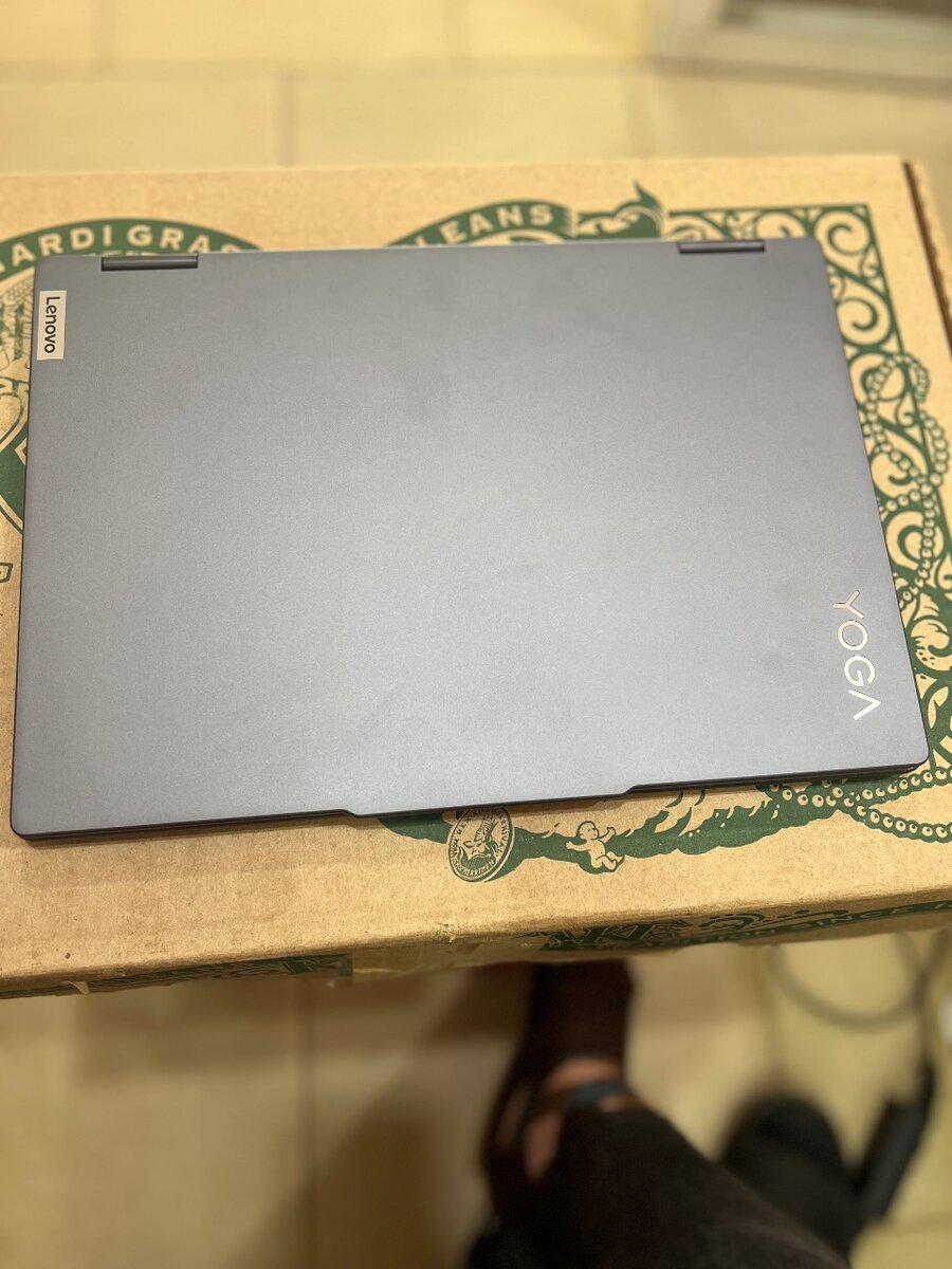 YOGA ULTRA 7