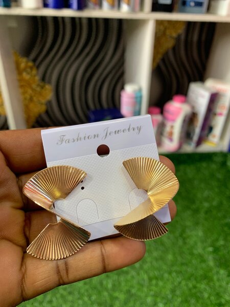 Ladies earrings