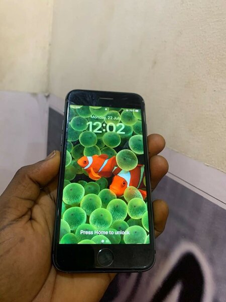 iPhone 8