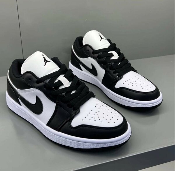 AIR JORDAN 1
