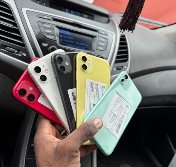 iPhone 11 simple