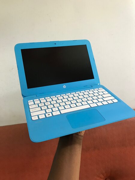 HP STREAM