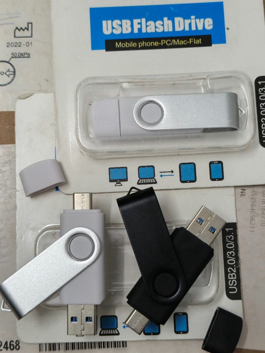 32 GB - Clé USB Modèle 2en1