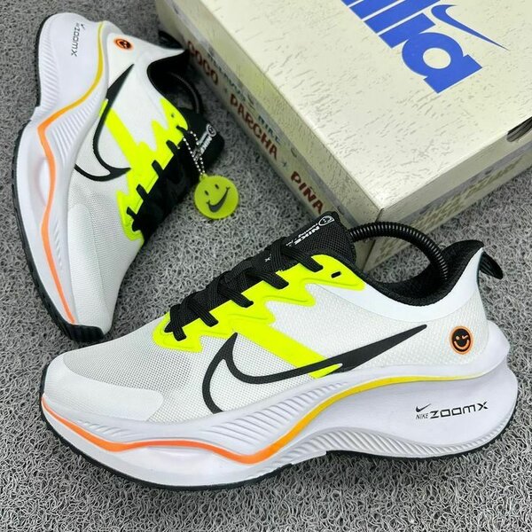 NIKE ZOOM X