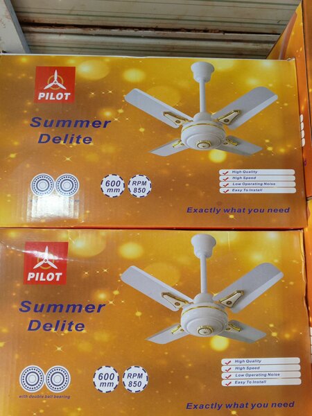 Short blade fan