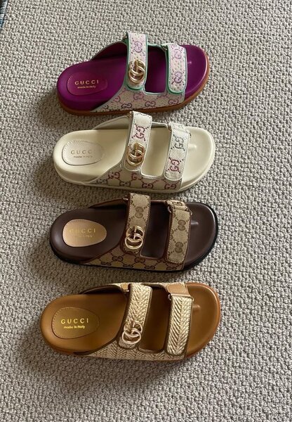 Ladies slippers