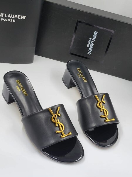 Block slipper