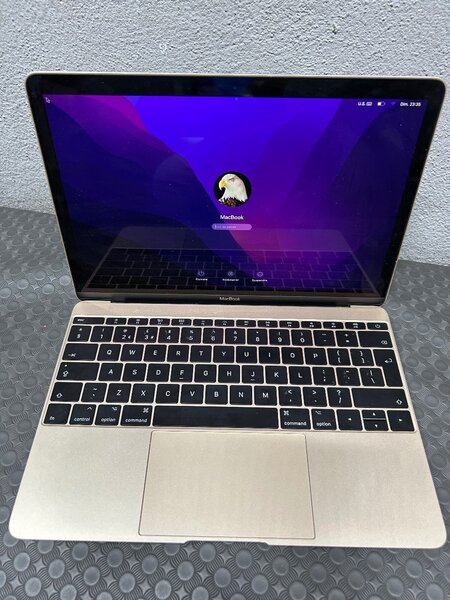 MacBook