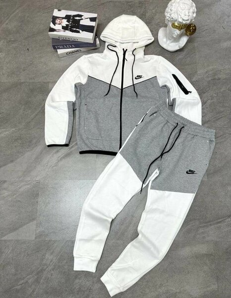 Pull Nike