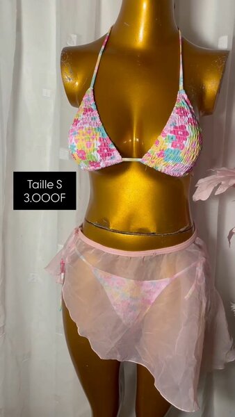 Bikini avec pareo