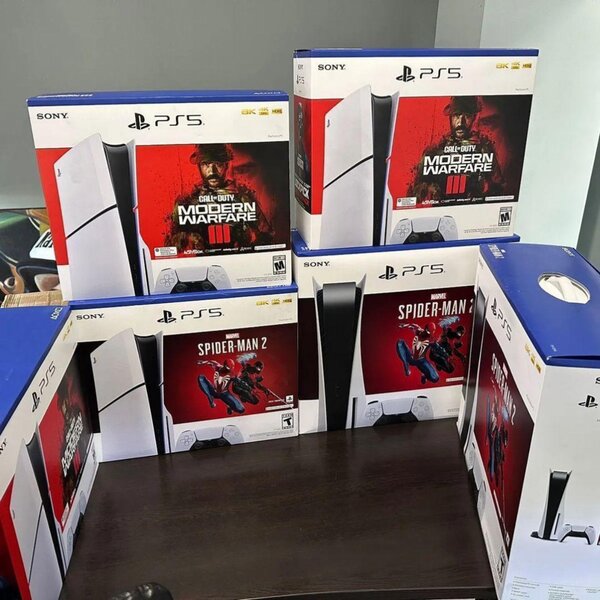 PS5 Slim console