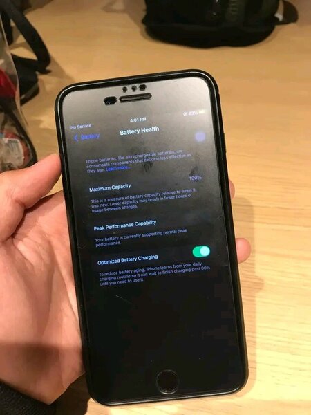 iPhone 7plus 128gb
