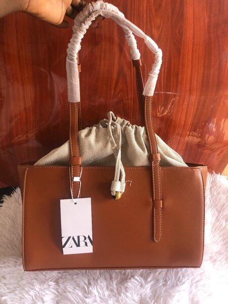 Sac à main fourre-tout élégant
