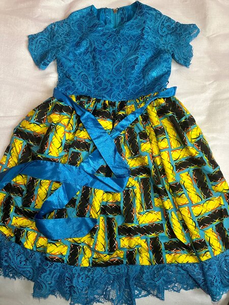 Girl dress (Thrift)