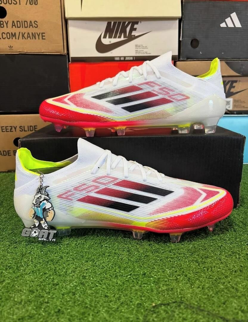 Chaussures de Football Adidas F50